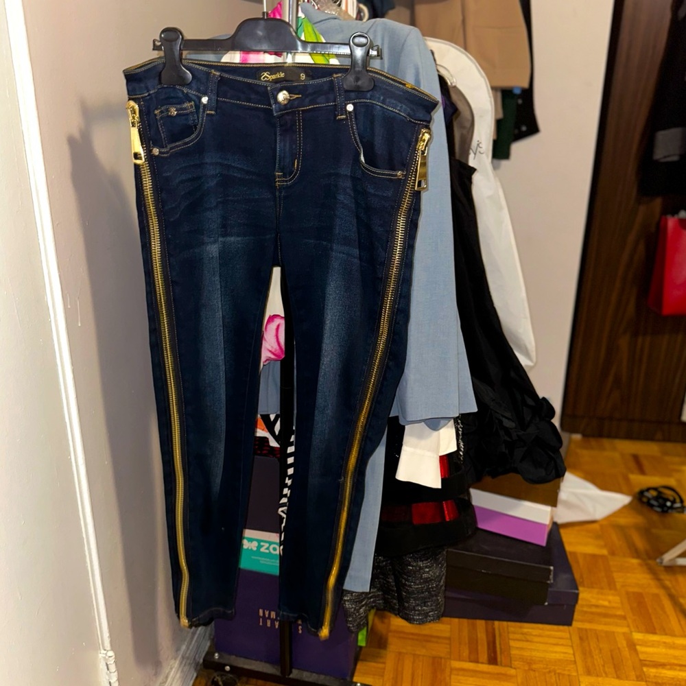 Sparkle Jeans Skinny Jeans with Faux-Zippers